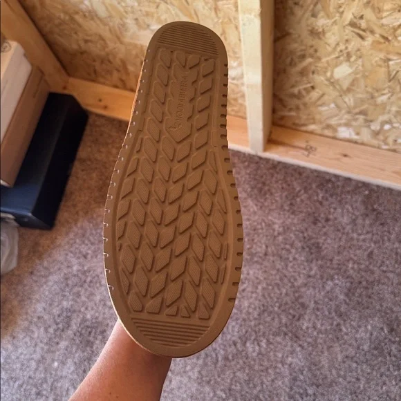 Koolaburra by UGG Nalie Short women's fur boots in chestnut suede size 11 NWOT - Picture 6 of 7